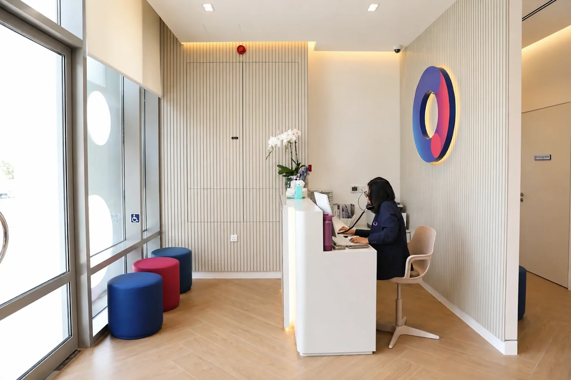 Circle Care Clinic, reception desk, fit-out by HQI Contracting